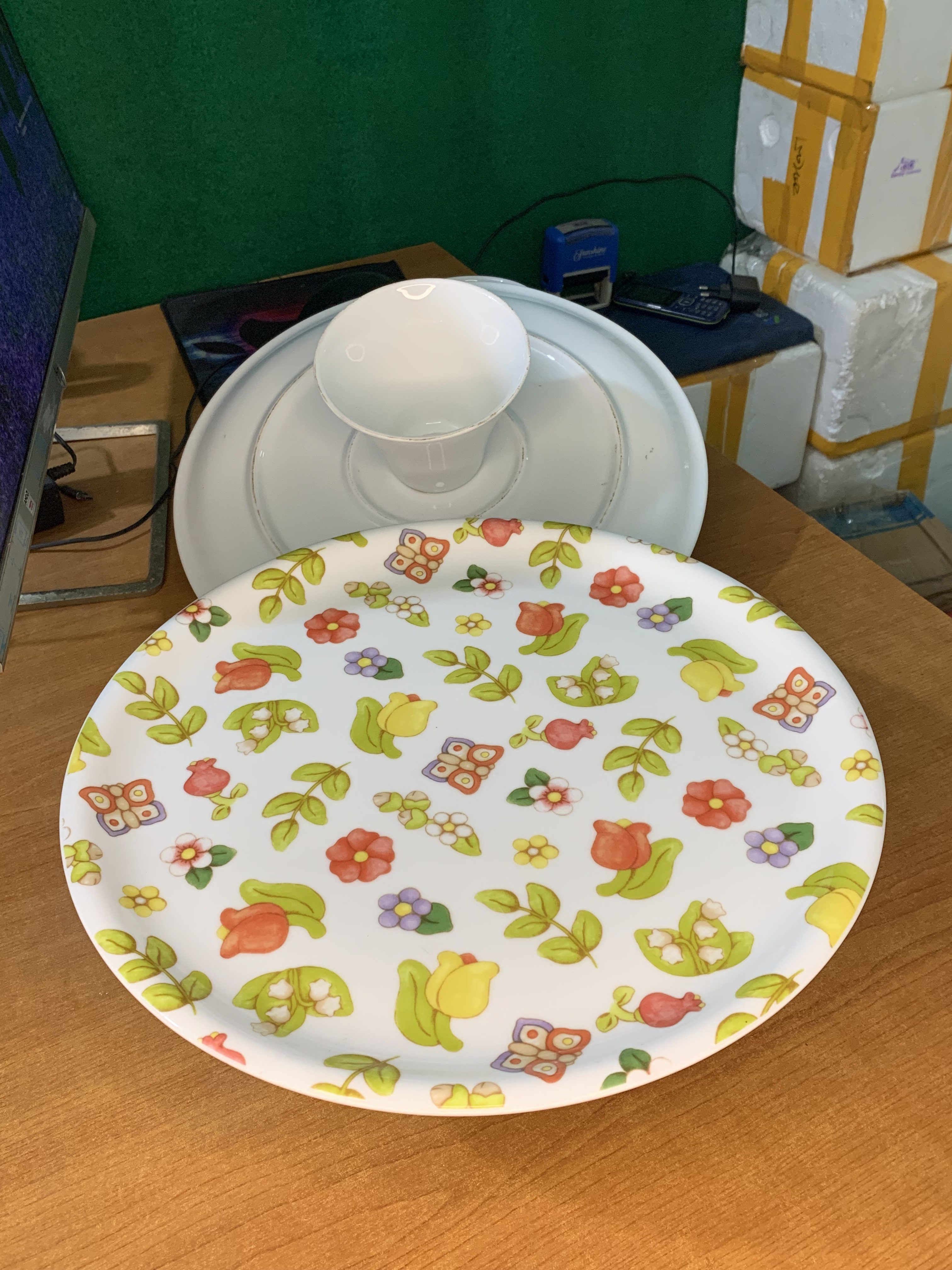 Single Ceramic Birthday Cake Stand Model-4